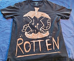 'its rotten' t-shirt