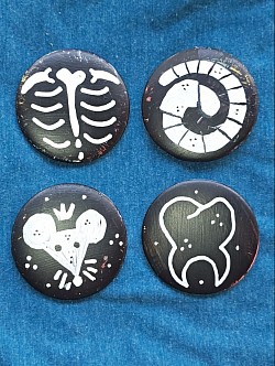 Up-cycled artistic buttons