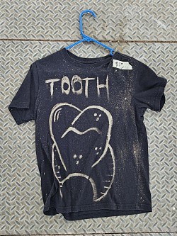 'much room' tank top crop