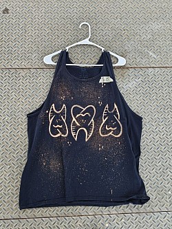 'tooth' crop top